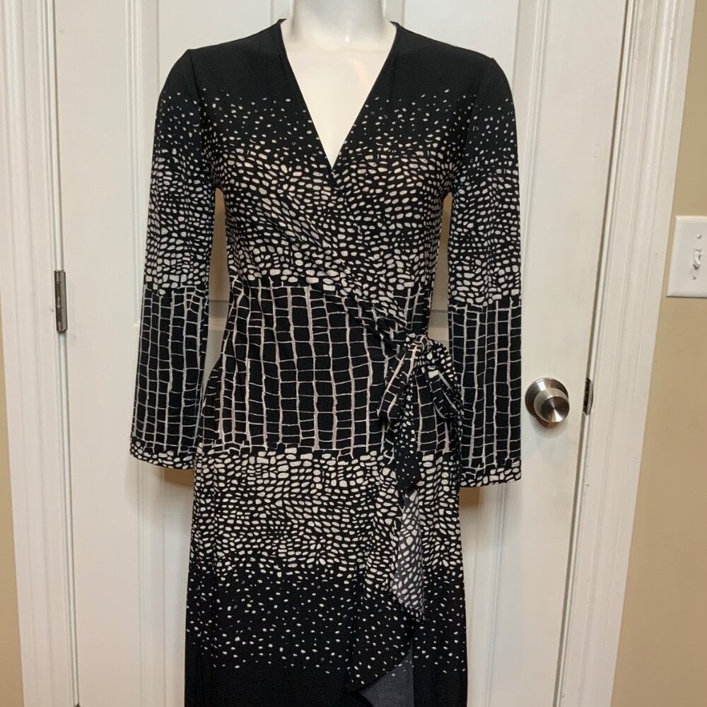 BCBG Max Azria Black & Gray Geometric Adele Wrap Dress, Size S